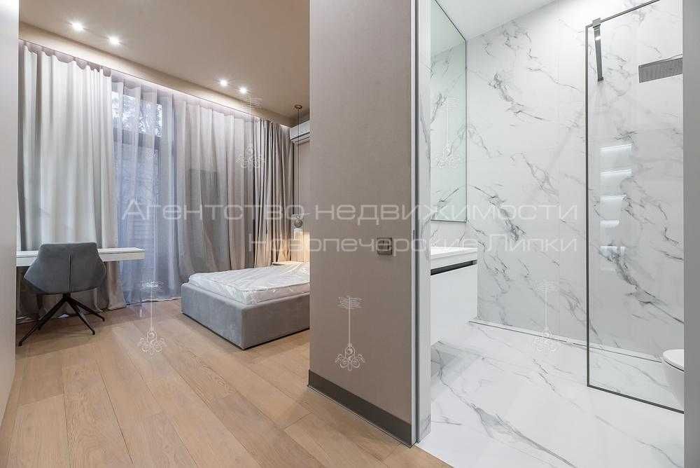 Продаж будинку за бассейном 250 км м Козин Конча-Заспа