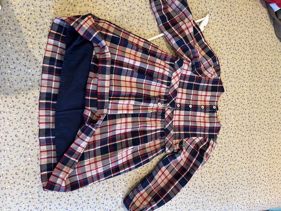 Vestidos de menina 4/5 anos da marca zippy e zara