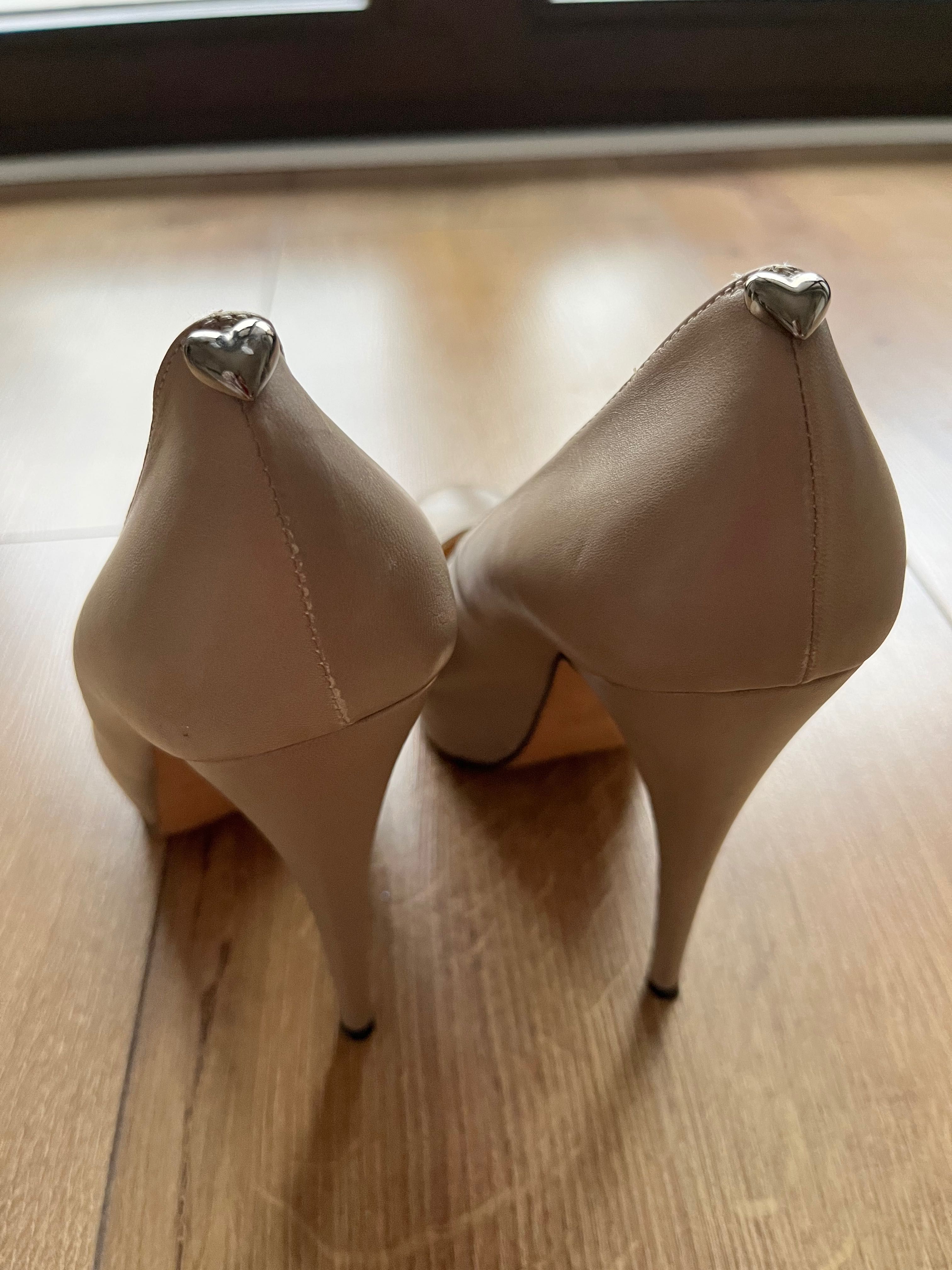 Buty szpilki Simona Barbieri 38