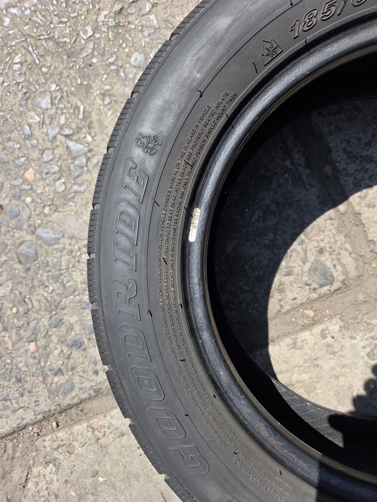 Шини всесезонні 185/65/r15, Goodride SW 601.