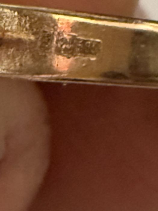 Продам золотые сережки