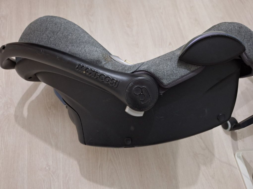 Ovinho / Cadeira Auto Maxi-Cosi (0-13kg)