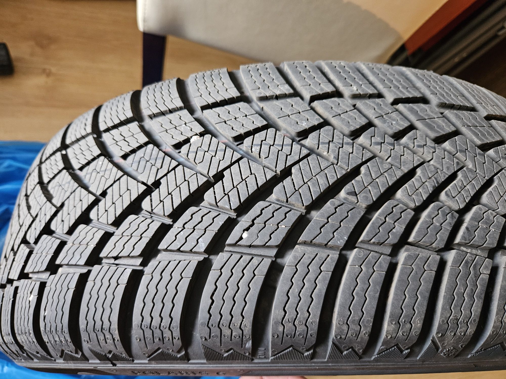 Opony zimowe Barum Polaris 205/55 R16