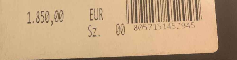 Продам жилетку Moncler