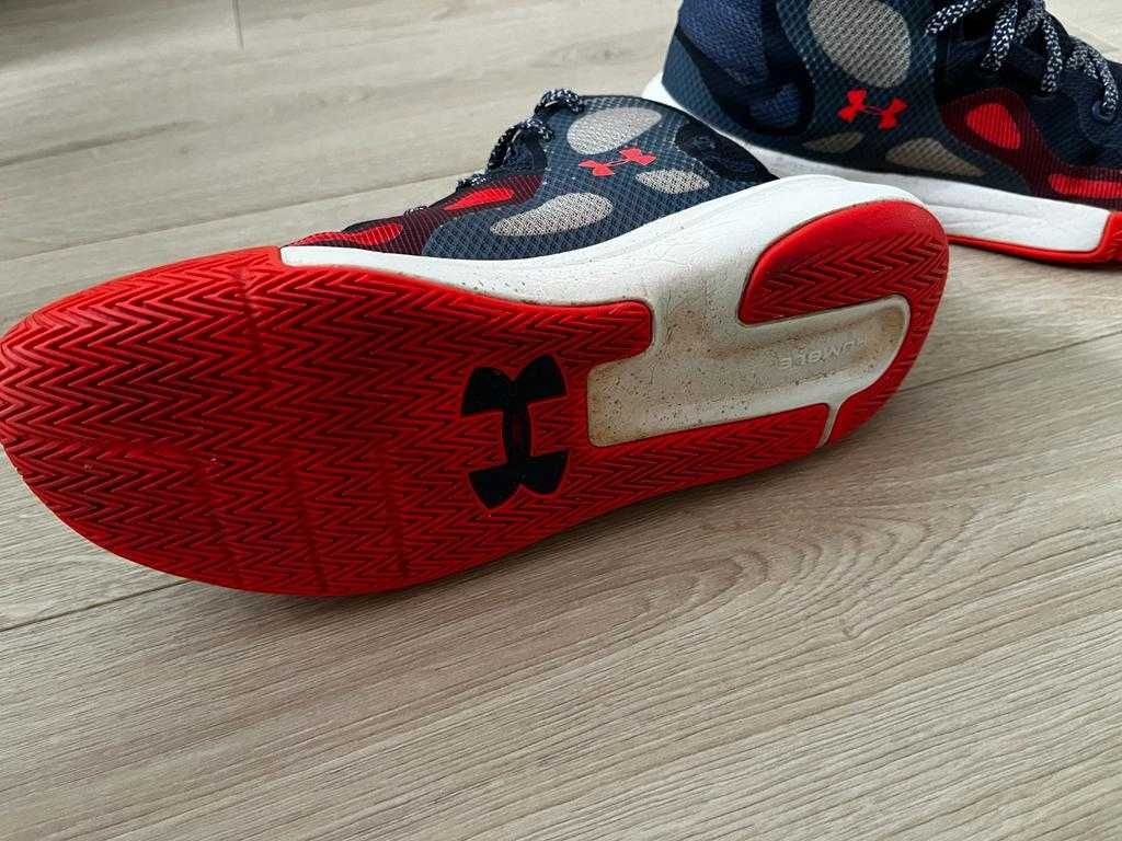 Buty do koszykówki dziecięce, wysokie adidasy r. 38,5 - Under Armour