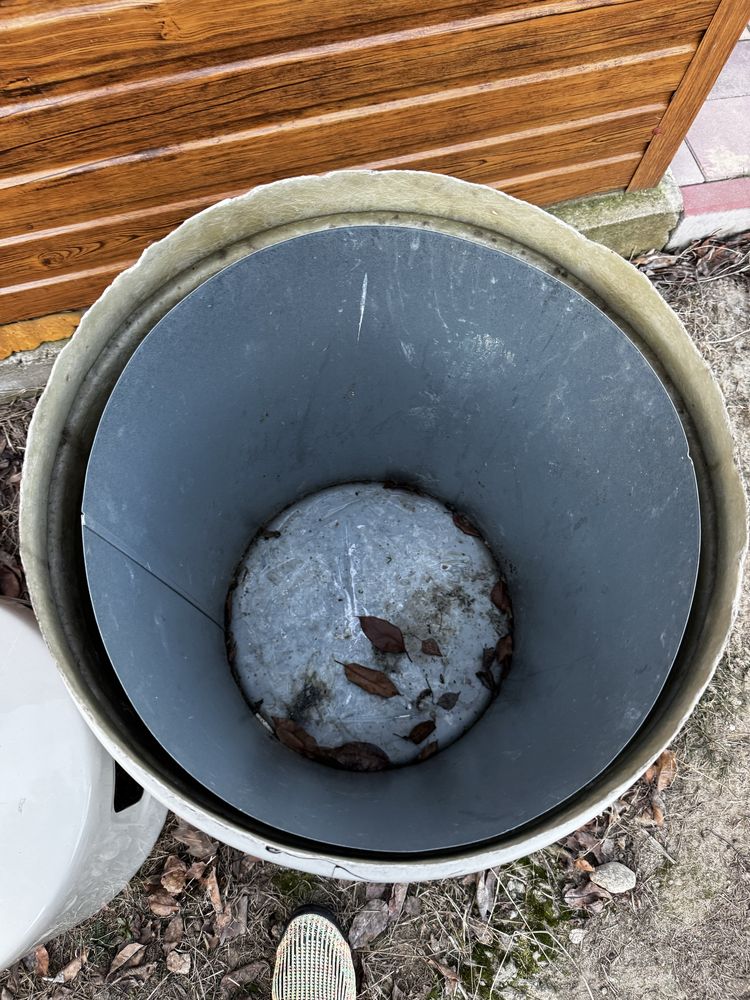 Kosz na smieci z wyjmowanym srodkiem z tworzywa 120 L