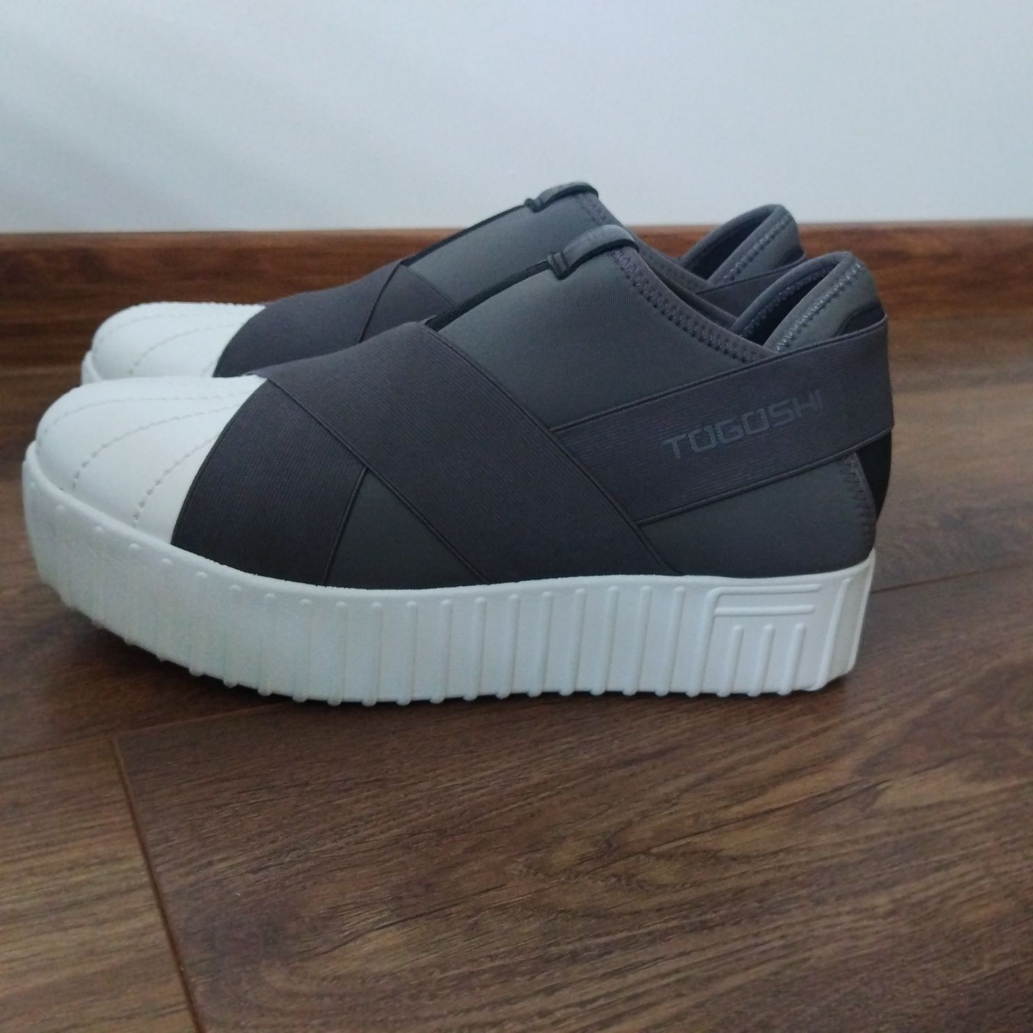Sneakersy buty Togoshi