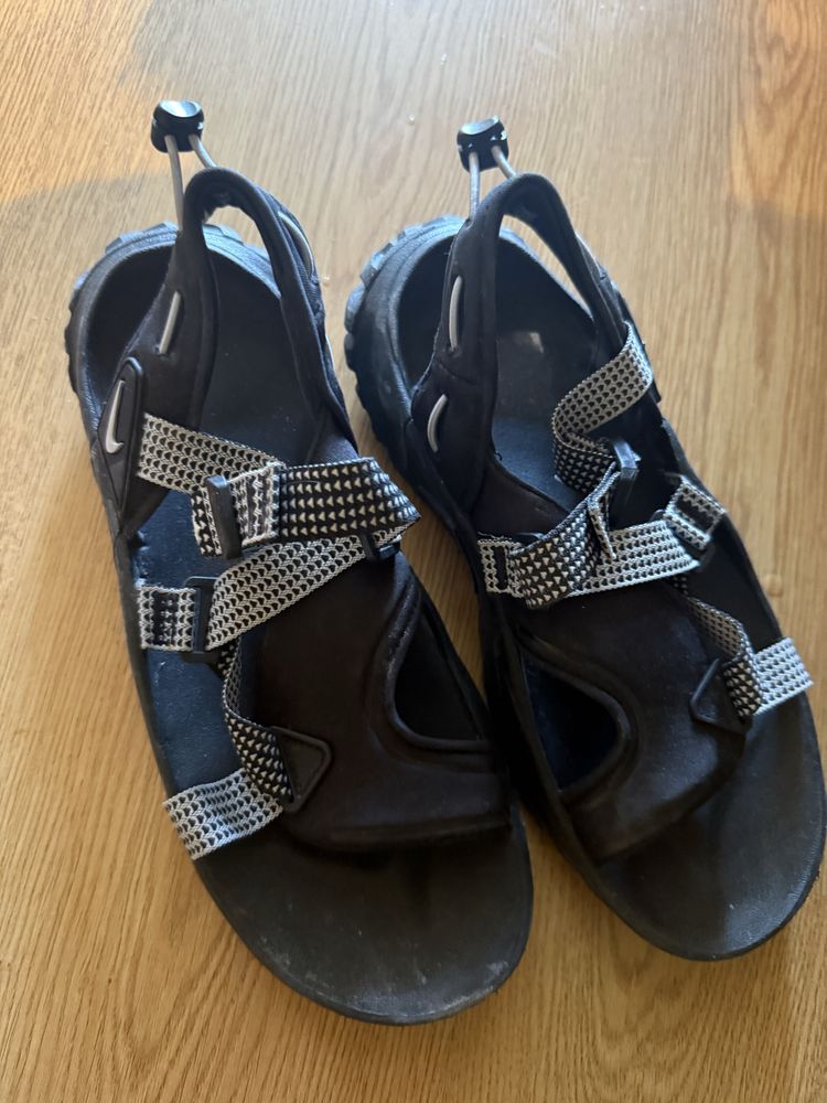 Sandalias nikie usadas uma x