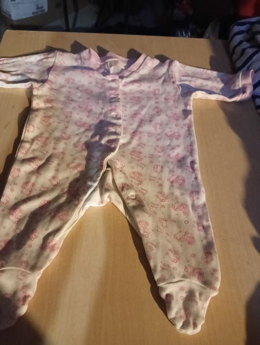 Pajacyk dla dziewczynki rozmiar 56