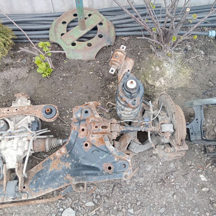 Амортизаторы Хонда срв 4 2013-2015