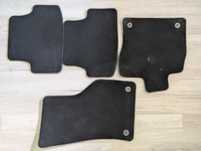 Oryginalne dywaniki welurowe Seat Leon III