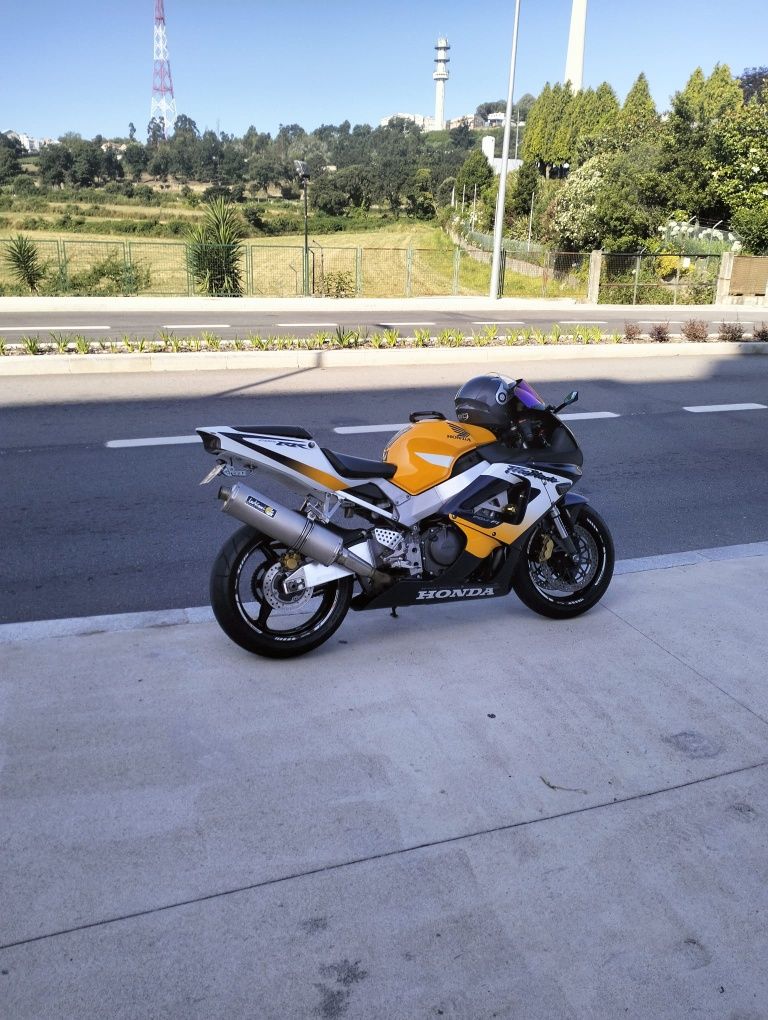 Mota cbr 900 fireblede