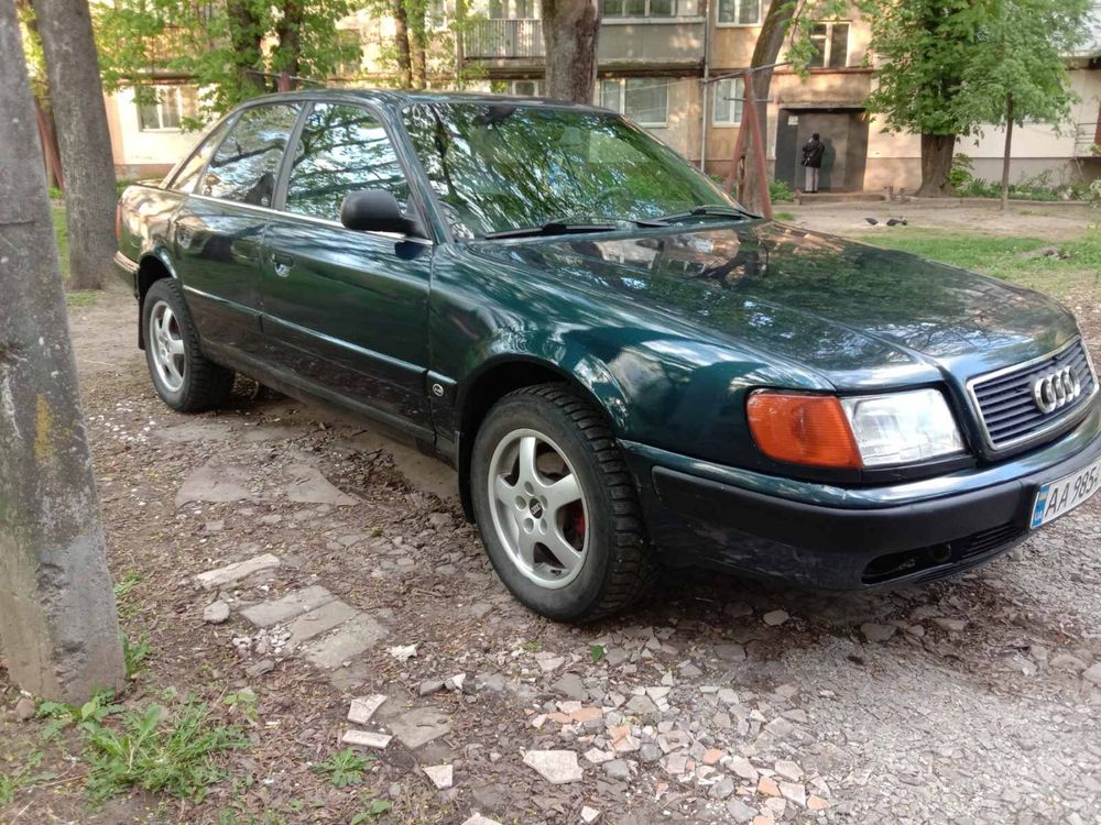 Audi 100 c4 quattro