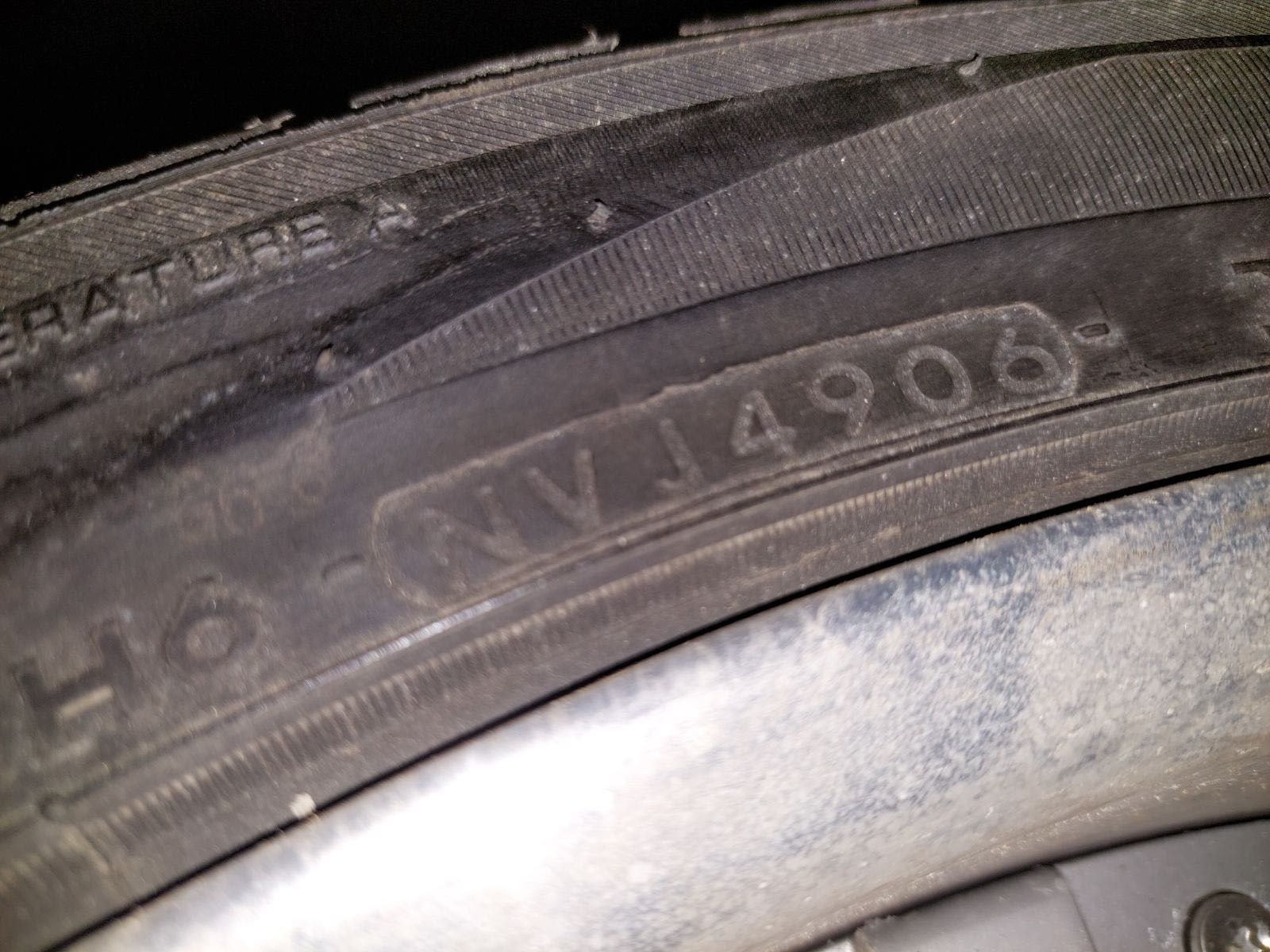 Диски с резиной Yokohama для  Land Rover  295/35 r22 Arden