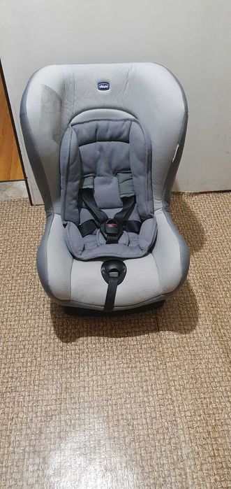 Дитяче автокрісло Б/У Chicco Cosmos Сіре