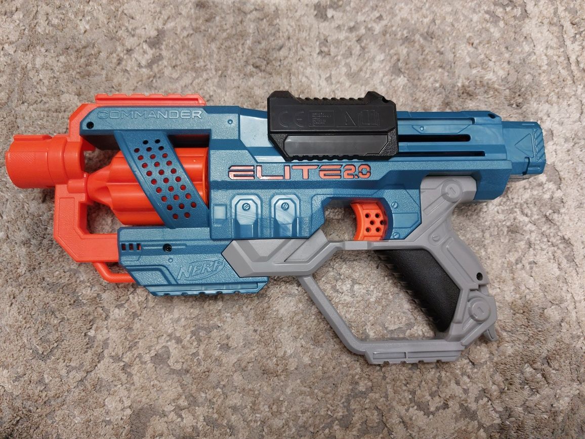 Nerf commander 8-strzałowy