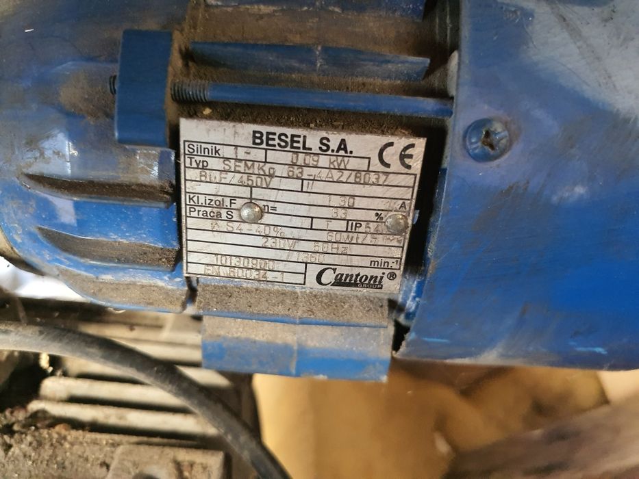 Sprzedam części do  pieca z podajnikiem na ekogroszek 19Kw z Pleszewa.