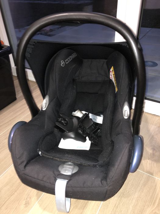 Duo carrinho, ovo Maxi-Cosi e Bebeconfort