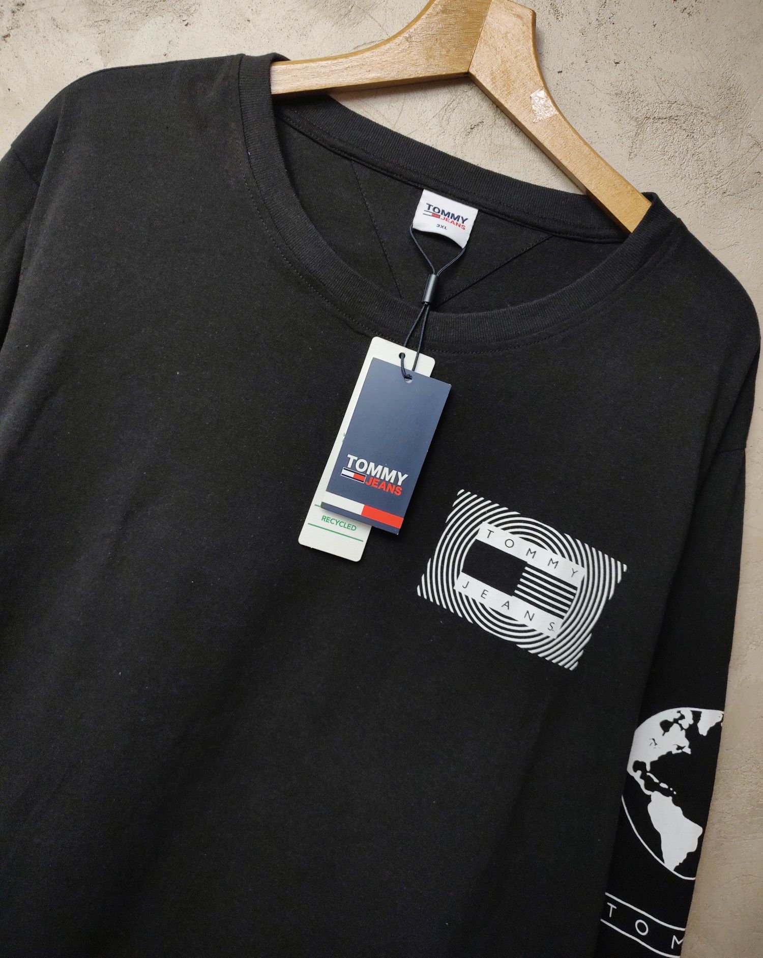 Tommy Hilfiger Jeans__koszulka longsleeve (3XL / XXXL) czarna big logo