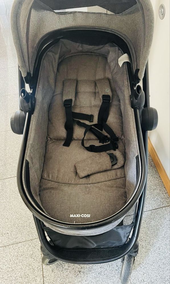 Carrinho, alcofa, ovo maxicozi zelia S oferta mala viagem e capa chuva