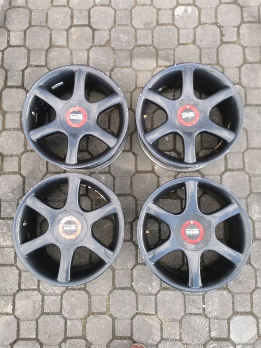 Felgi aluminiowe 17" 4x100 8J ET33  OZ RACING