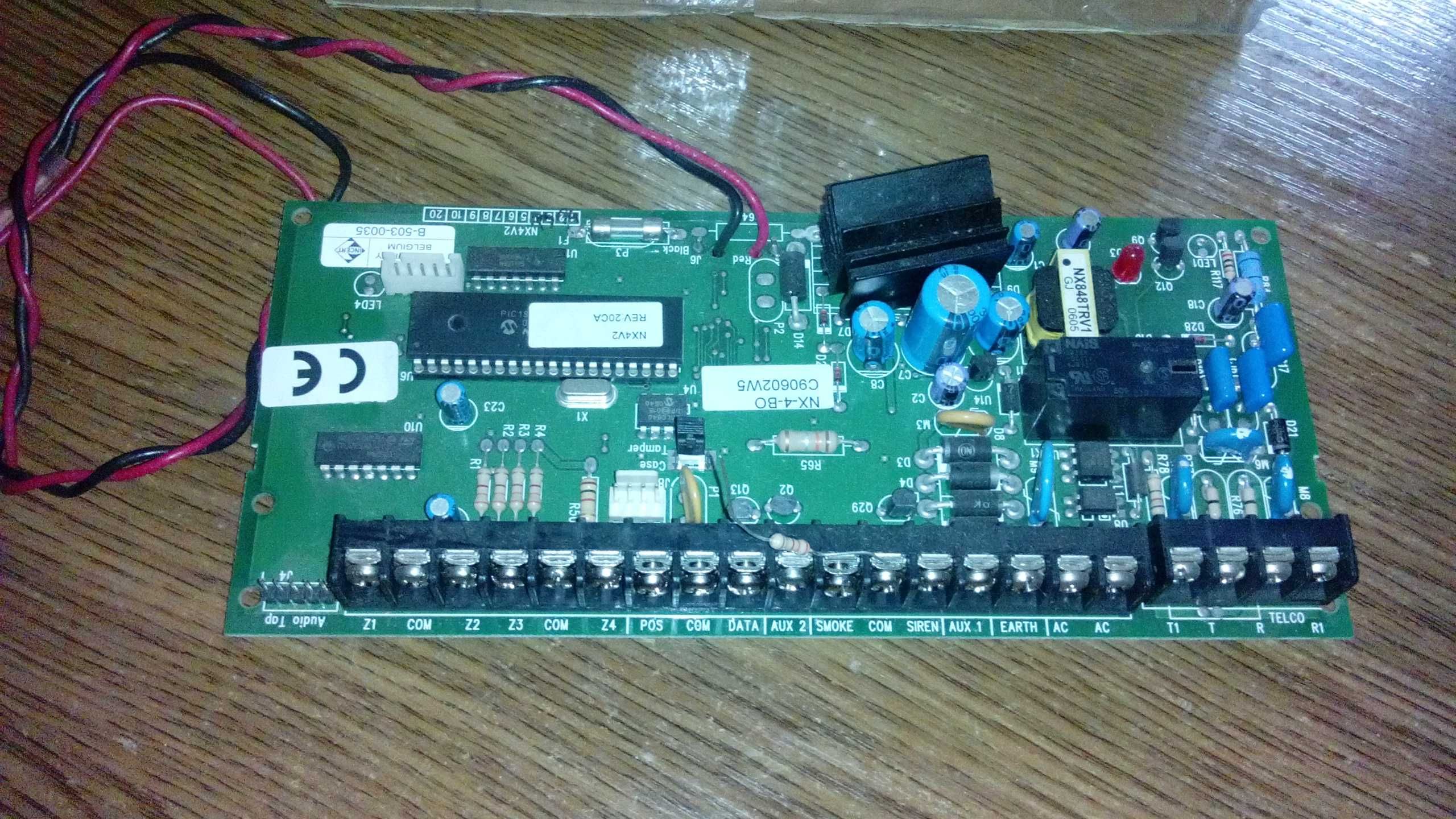 Контрольная панель CADDX NX-4 -BO-FG-EUR