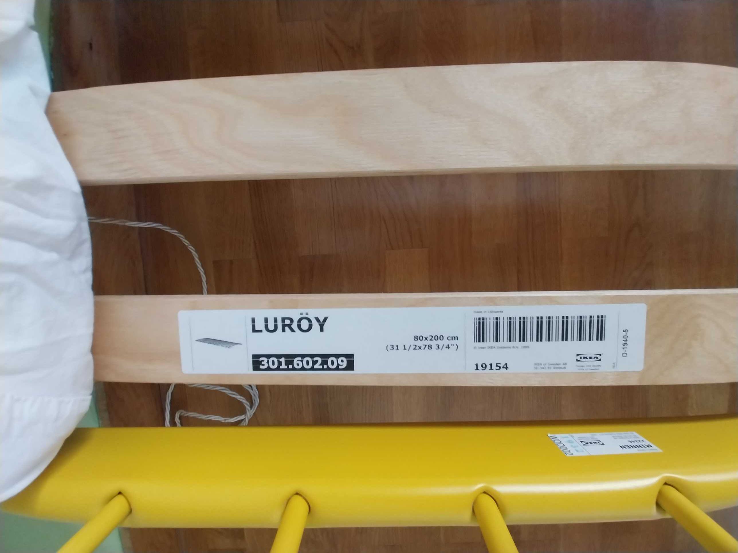 Cama extensível com estrado e colchão