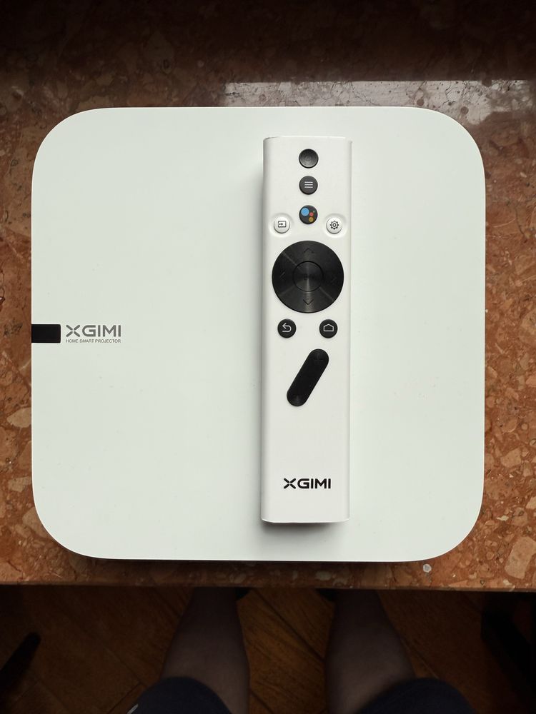 Projektor LED Xgimi Elfin 4k. Android TV.