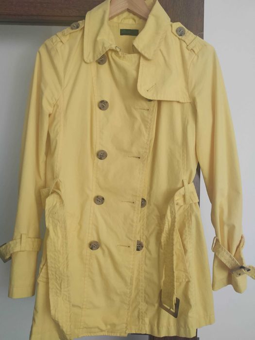 Trench de senhora Benetton