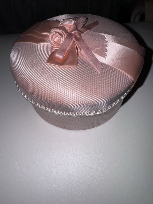 Caixa em cetim forrada