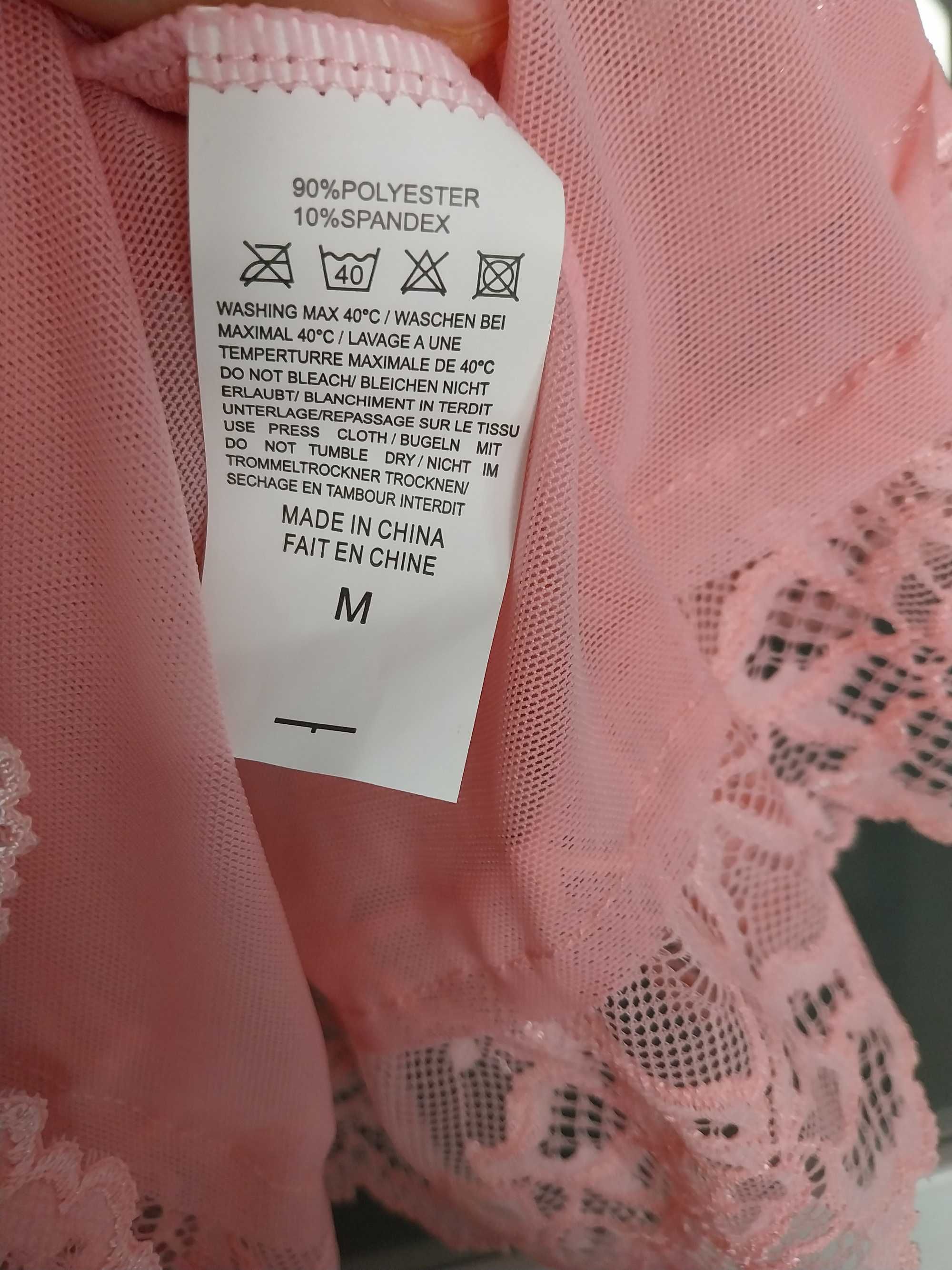 Zestaw koszulka nocna i string M