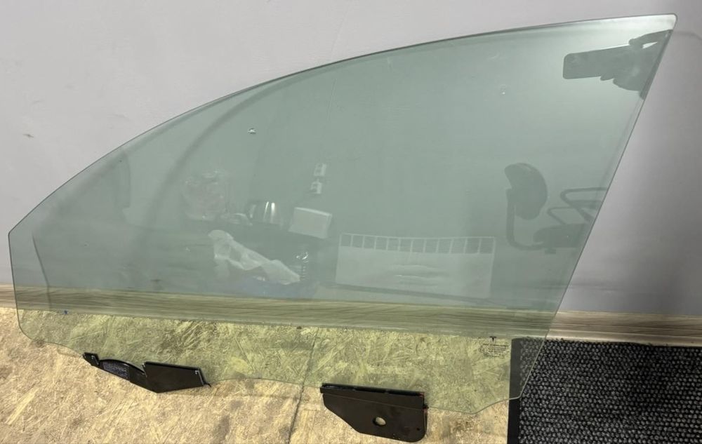 Стекло скло вікно вікна Tesla Y левое ліве двери двойное водителя