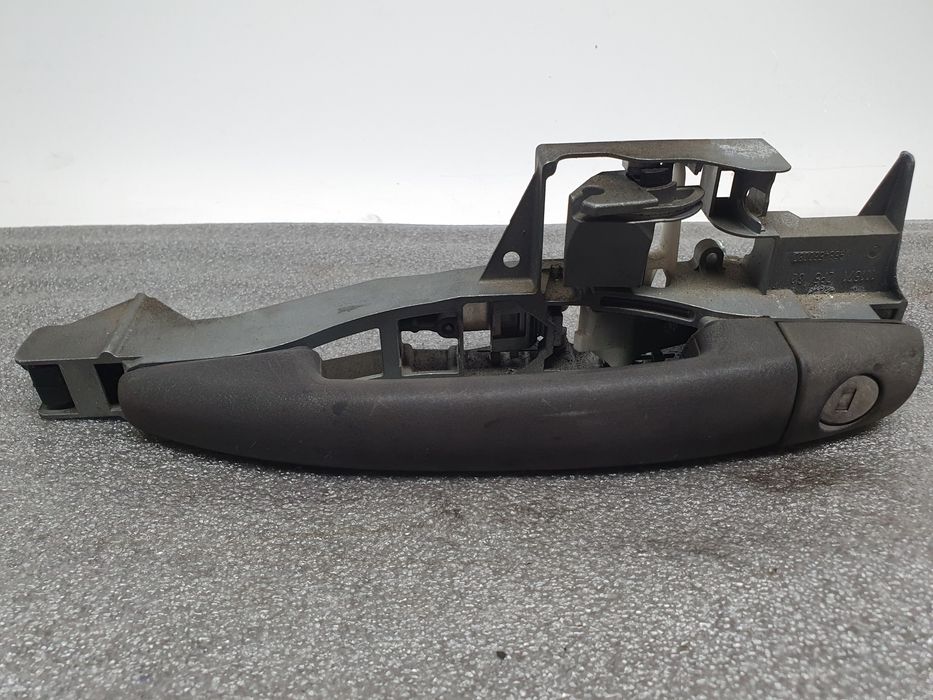 Puxador porta frente esquerda CITROËN C3 II (SC_)