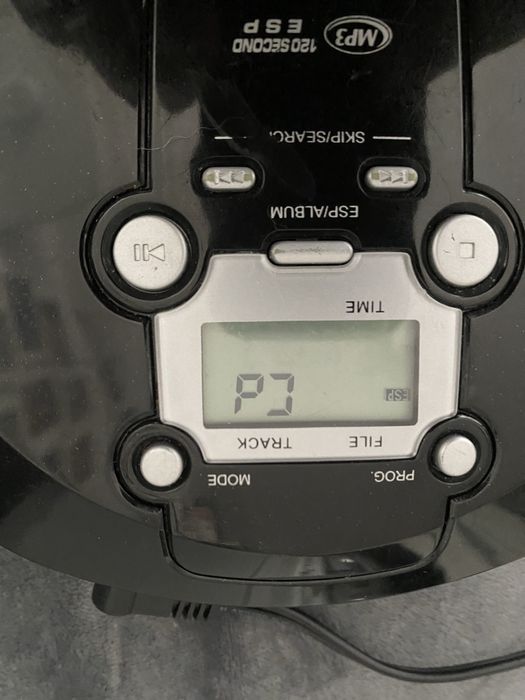 CD Player plus Mp 3 ELTA w pelni sprawny