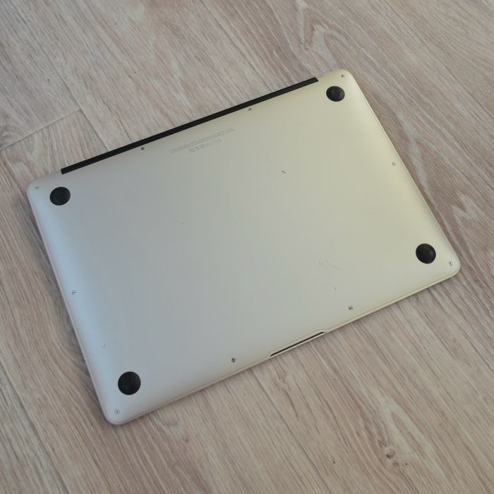 ноутбук MacBook Air 13 (early 2015)