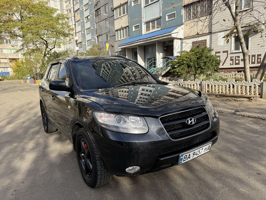 Hyundai  Santa Fe 2.2.  7 Мест