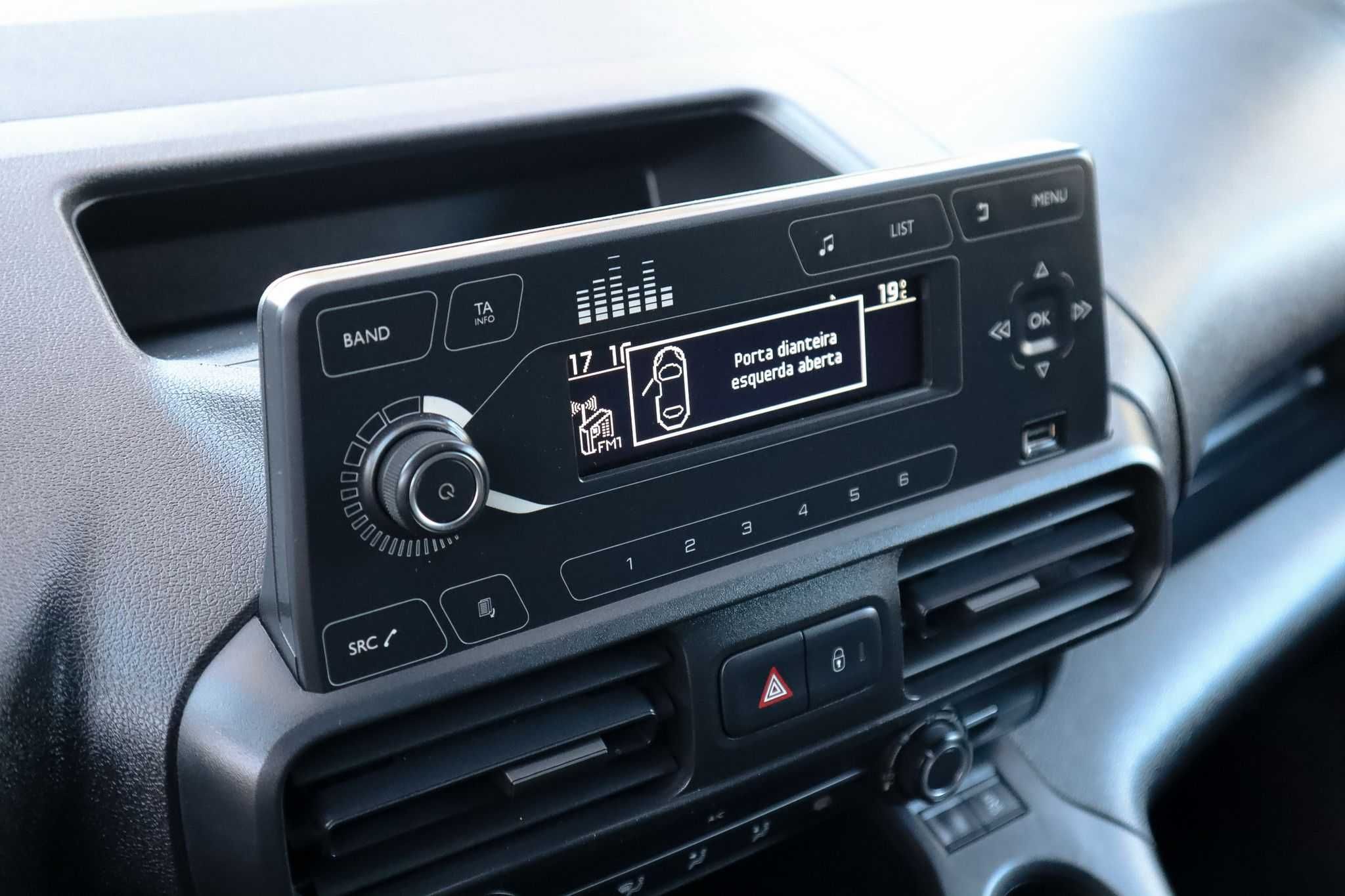 Peugeot Partner 1.5 BlueHDI - 3 Lugares | Iva Dedutível | 220Eur/Mês
