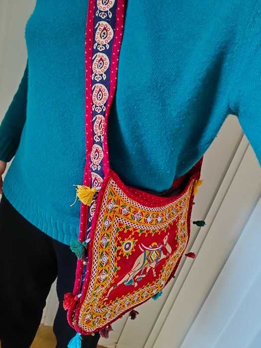 Etniczna torba indyjska z motywem wielbłąda