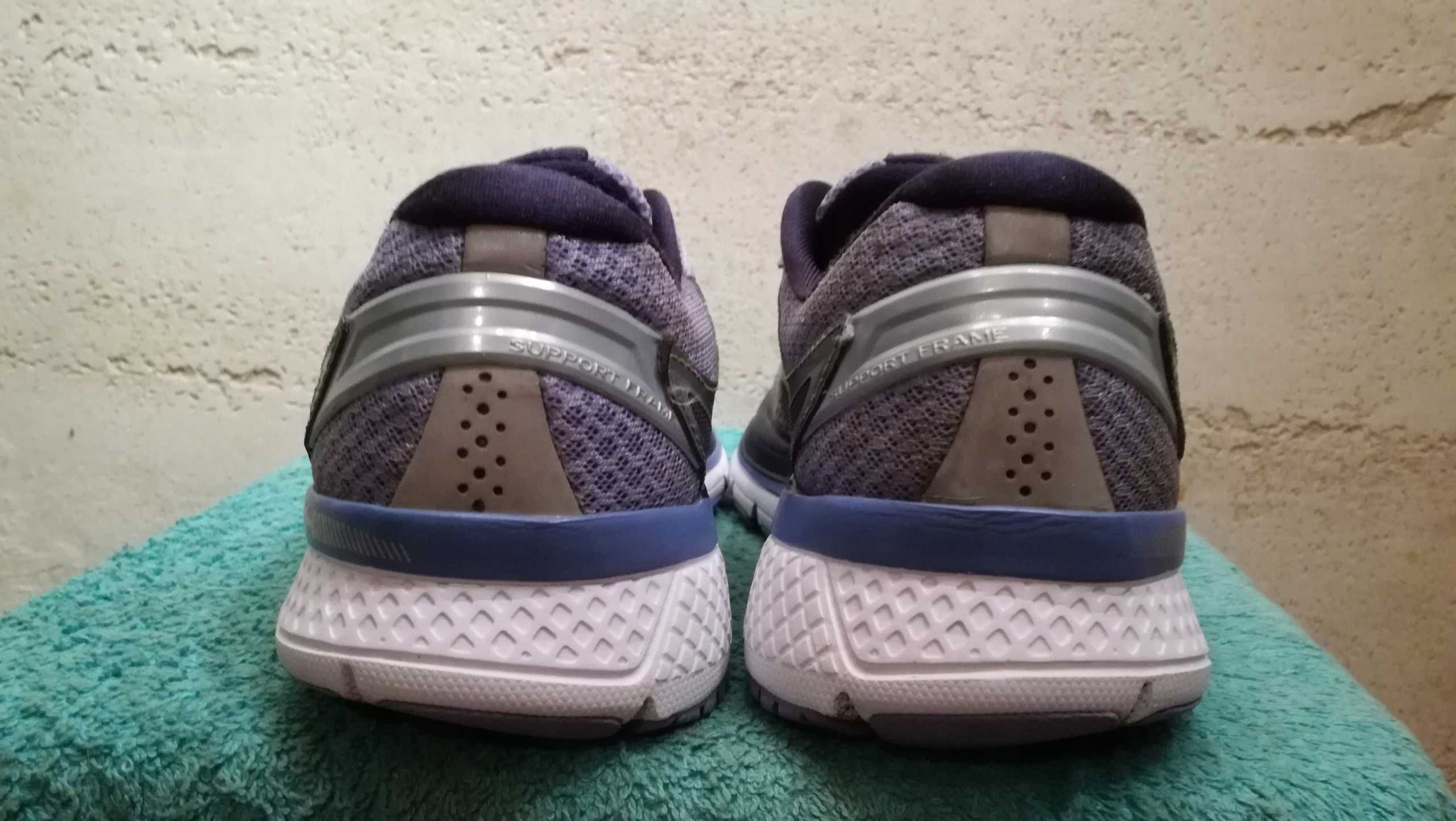 Buty do biegania SAUCONY TRIUMPH ISO 3 r.39 stan bardzo dobry