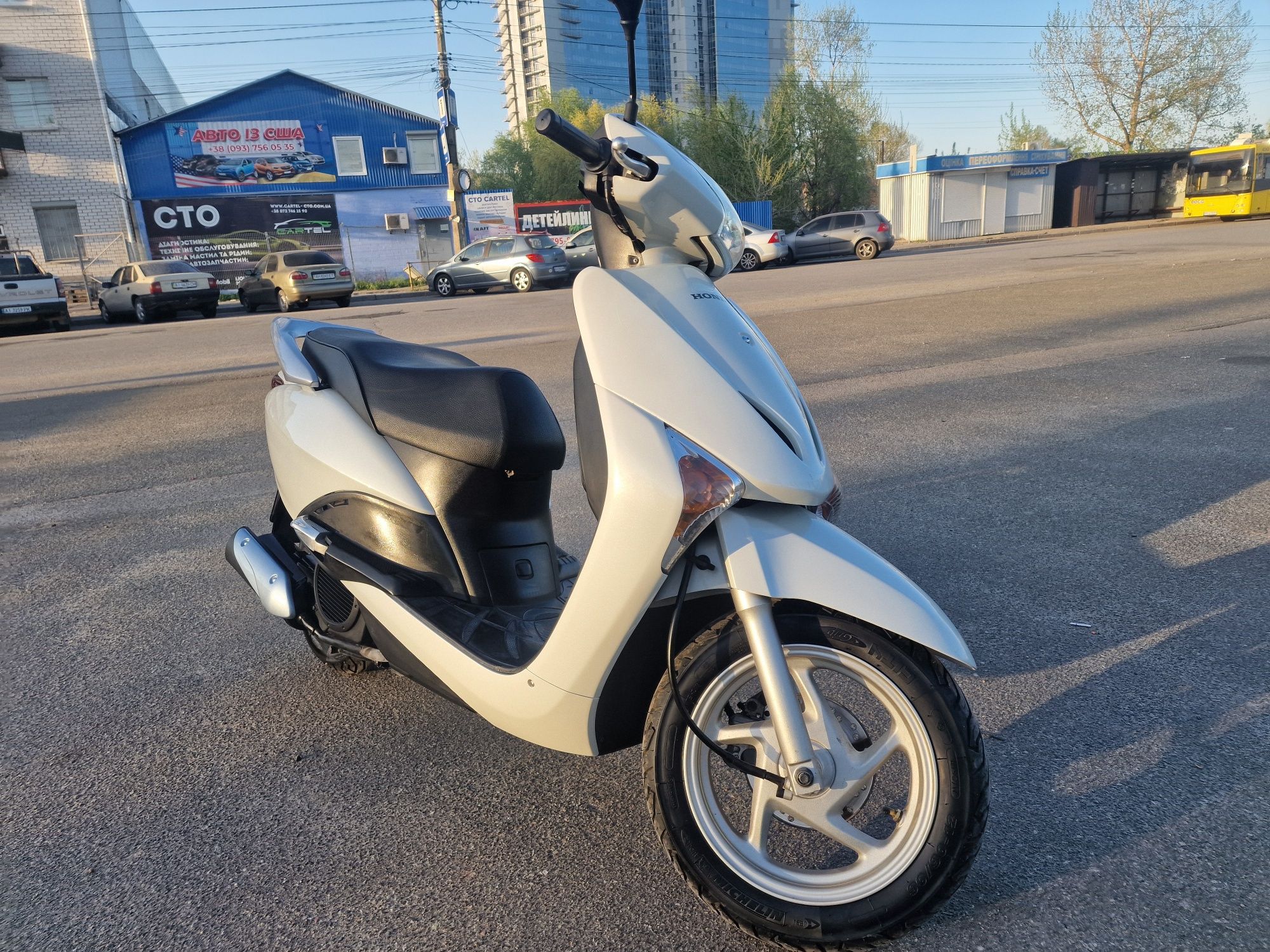 Honda lead 110 jf19