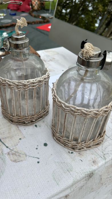 Lanternas de exterior a parafina (duas)