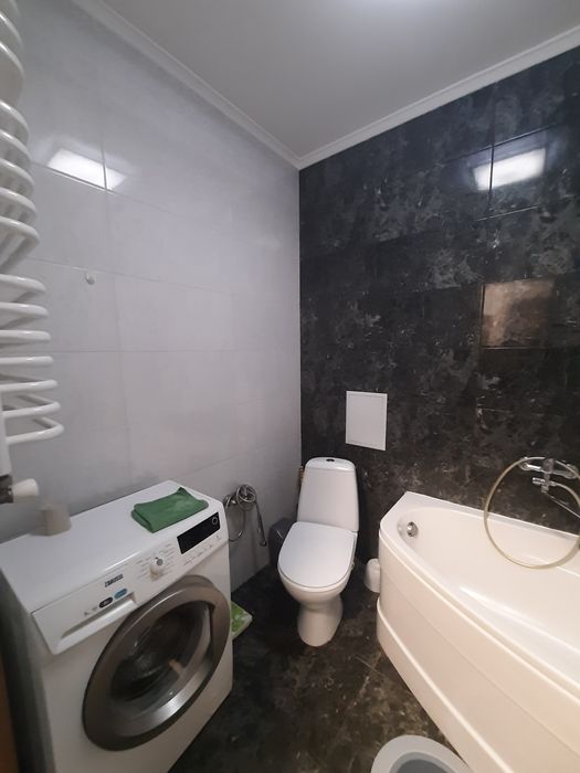 1 квартира + кухня-студія. Каскад.