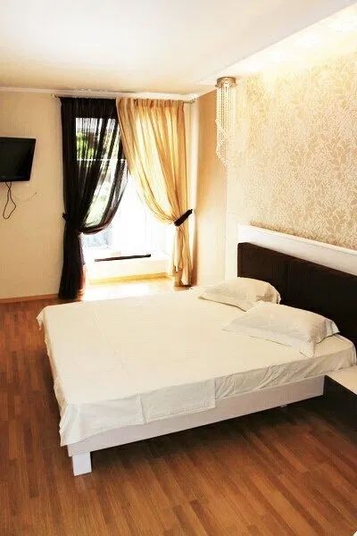 Сдам 3 ком кв Центр Дерибасовская Ришельевская Балкон Горсад Код1287