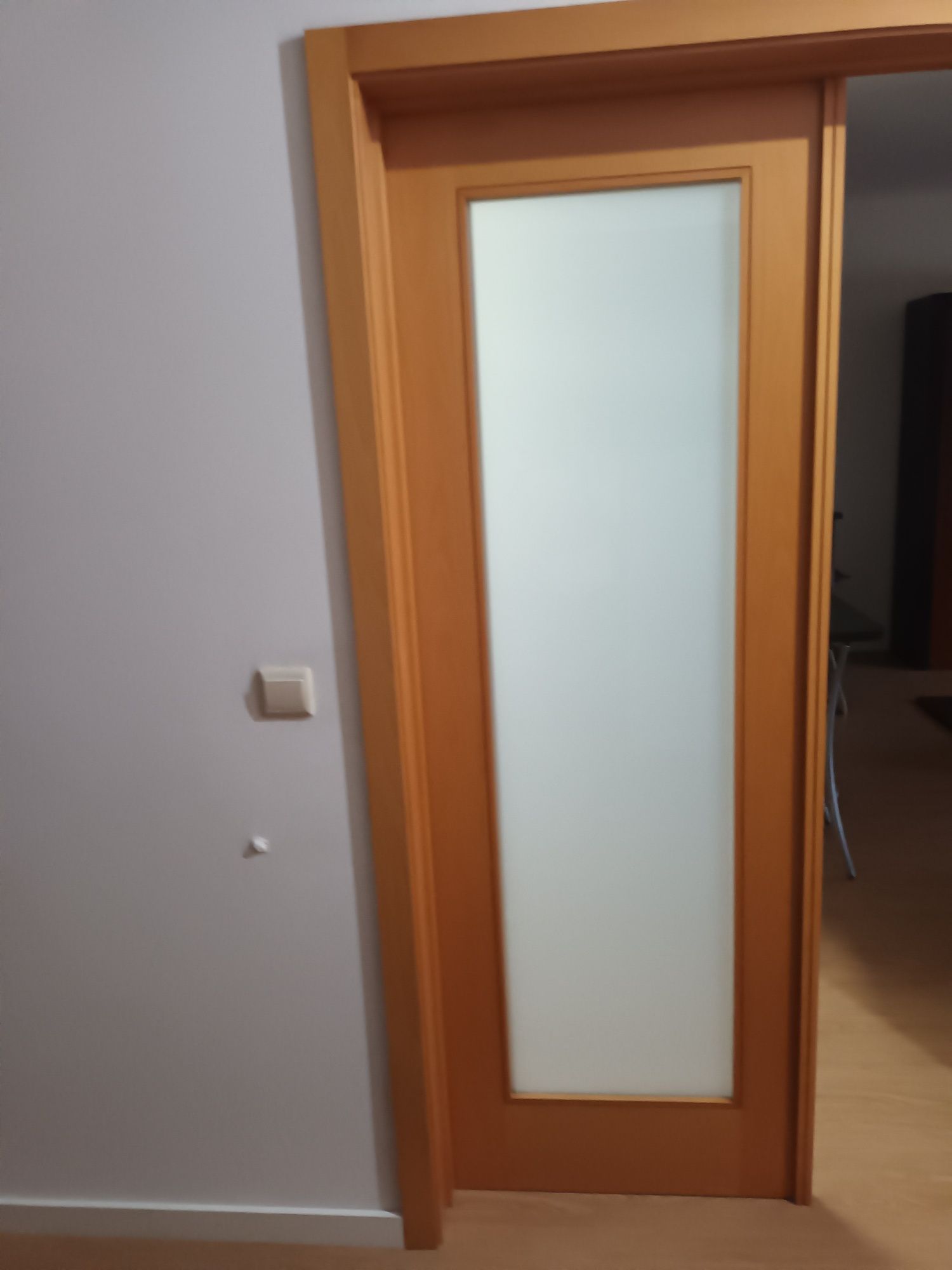 Porta em Vidro  - como nova