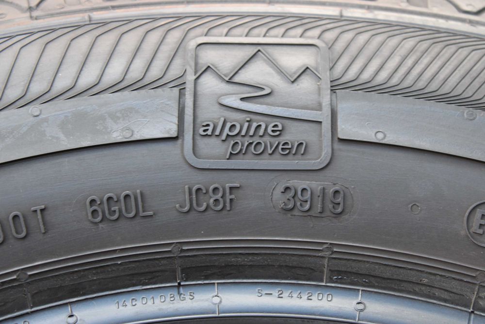 215/65R16C Semperit Van-Grip 2 109/107R 2019r. Demo 4szt.