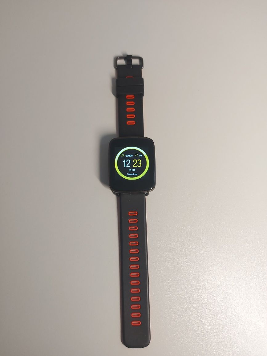 Nomi sport watch W20