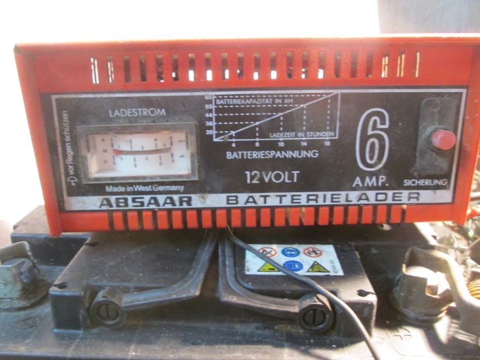 prostownik do Ładowania akumulatorów 12 V 4 A