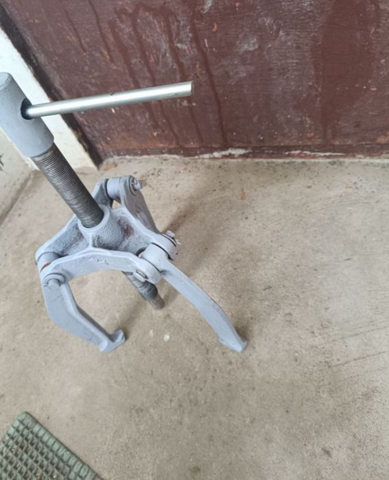 Съемник Сйомник ссср. шкивов, подшипников, ступиц