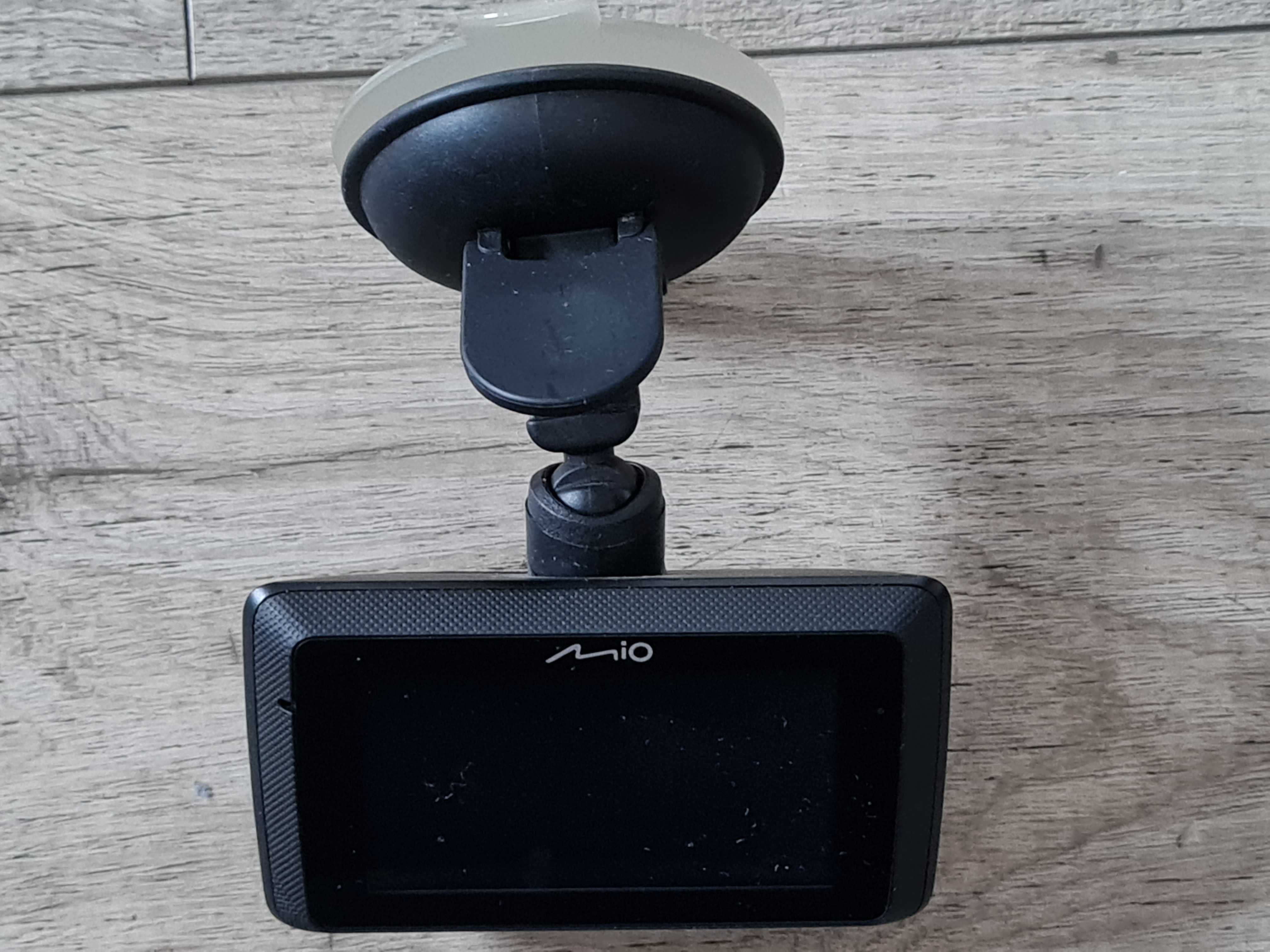 Wideorejestrator MIO MiVue 785 + karta 16GB gratis