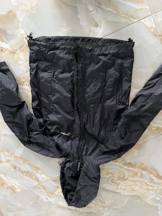 ветровка (berghaus)